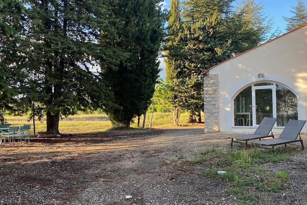 Casa de Férias Gite Nature & Bien-Etre Avec Piscine Lincel
