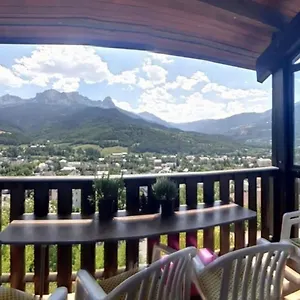 Chaleureux. Appartement
